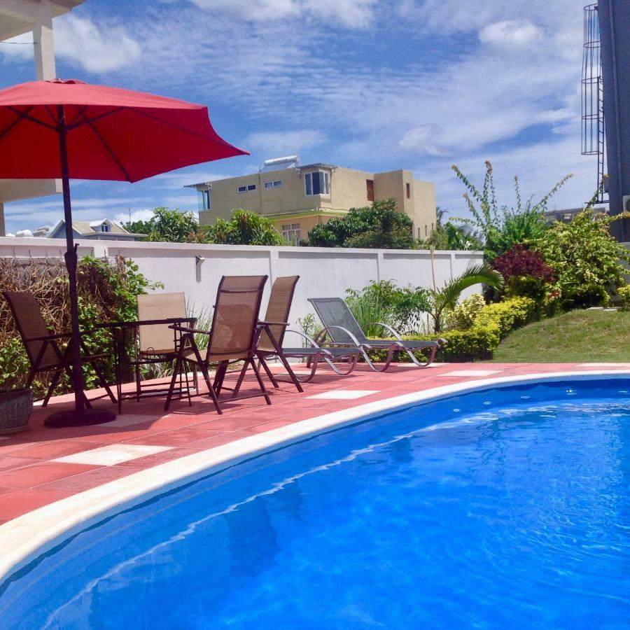 Cardamon Villa Is A 2 Bedroom With 1 Bathroom And Seperate Toilet Detached House With Ac And Swimming Pool , 5 Minutes Walk From Flic En Flac Public Beach Eksteriør billede