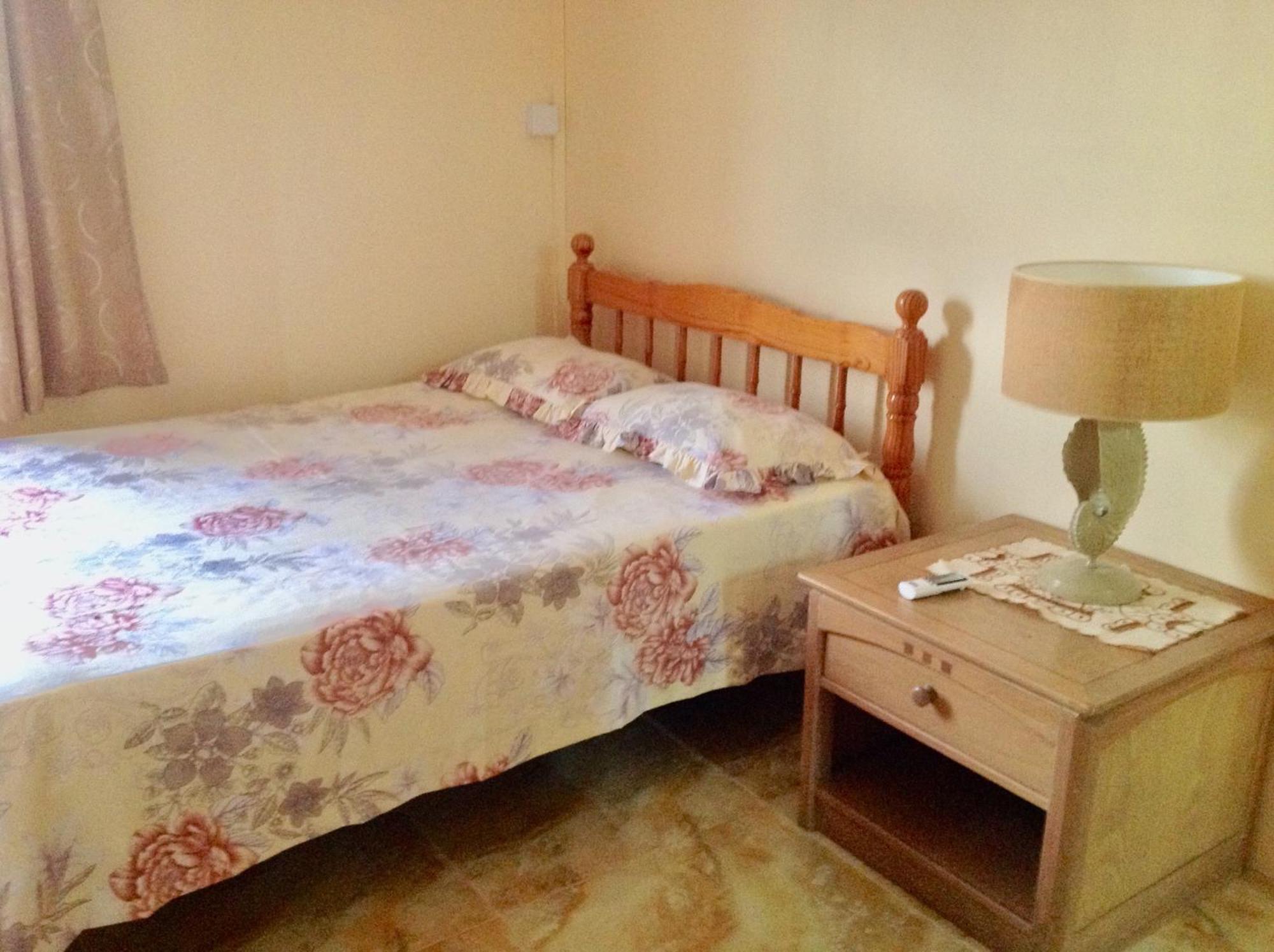Cardamon Villa Is A 2 Bedroom With 1 Bathroom And Seperate Toilet Detached House With Ac And Swimming Pool , 5 Minutes Walk From Flic En Flac Public Beach Eksteriør billede