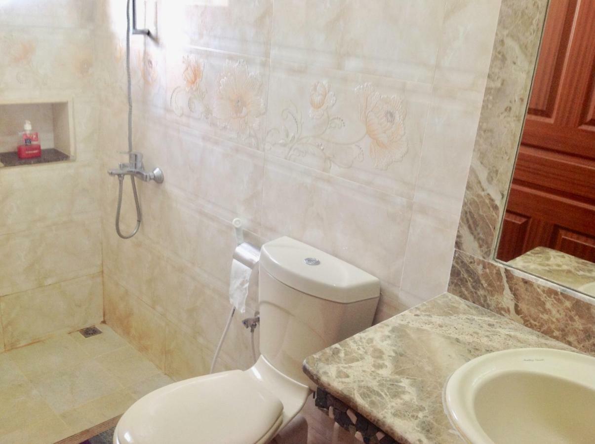 Cardamon Villa Is A 2 Bedroom With 1 Bathroom And Seperate Toilet Detached House With Ac And Swimming Pool , 5 Minutes Walk From Flic En Flac Public Beach Eksteriør billede